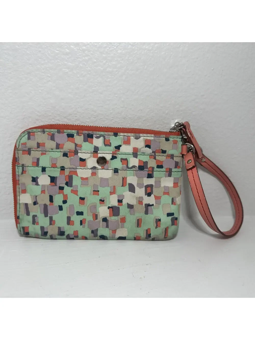 Fossil Clutch Wallet Wrist Strap Purple Salmon Geometric Boho Festival Zipper Fu